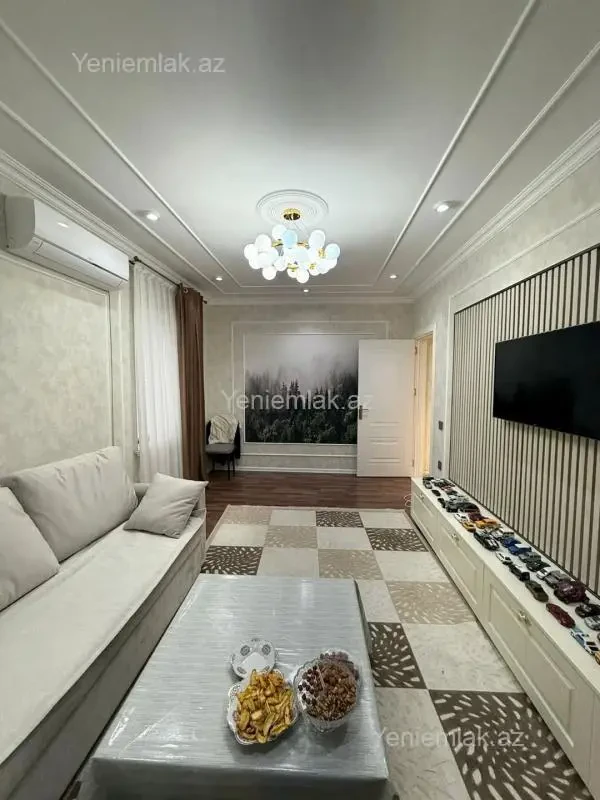Satılır 2 otaqlı köhnə tikili 60 m²