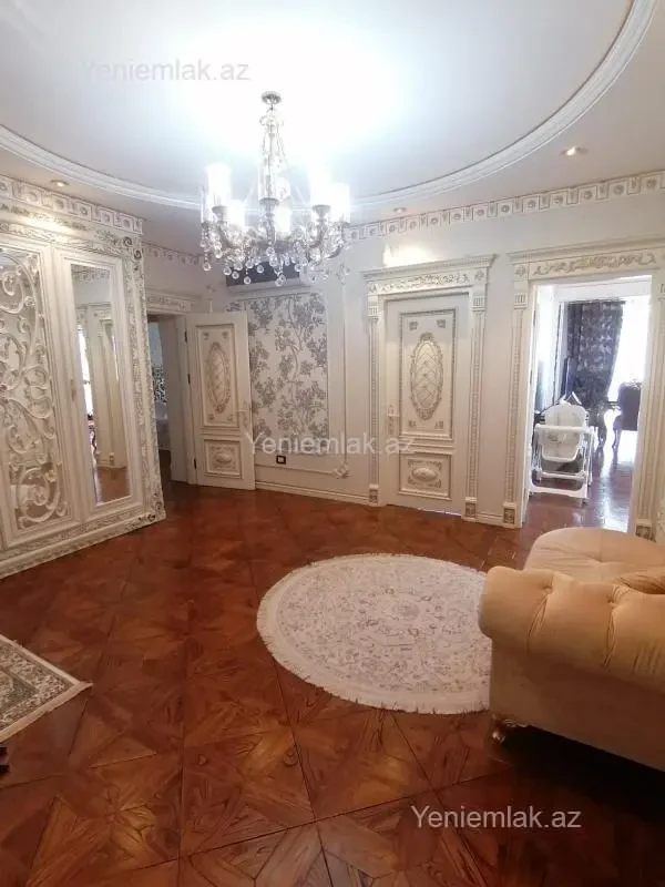 Satılır 4 otaqlı yeni tikili 185 m²
