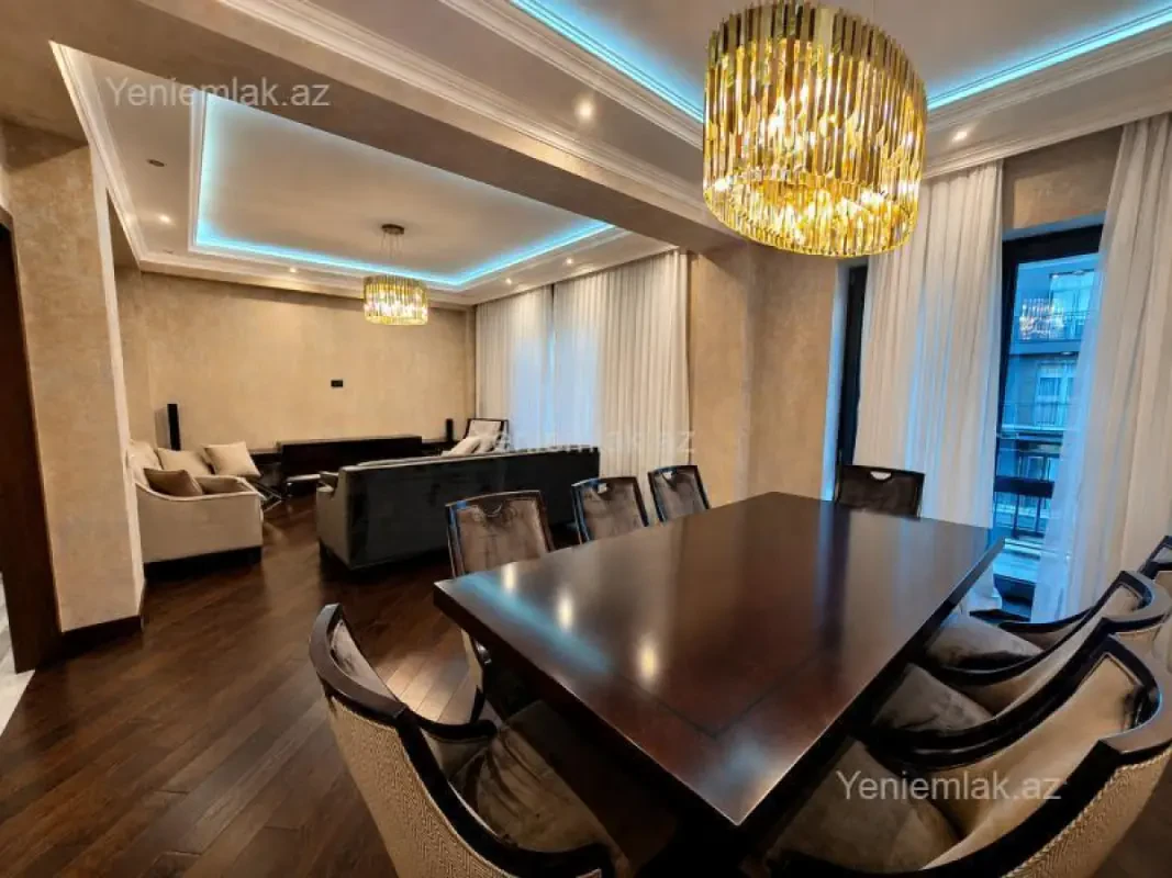 Satılır 3 otaqlı yeni tikili 155 m²
