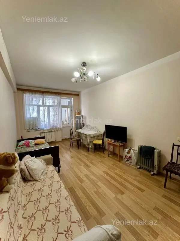 Satılır 2 otaqlı yeni tikili 55 m²