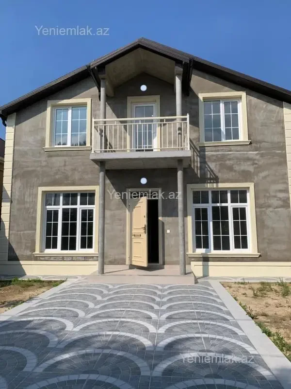 Satılır 6 otaqlı həyət evi 140 m²