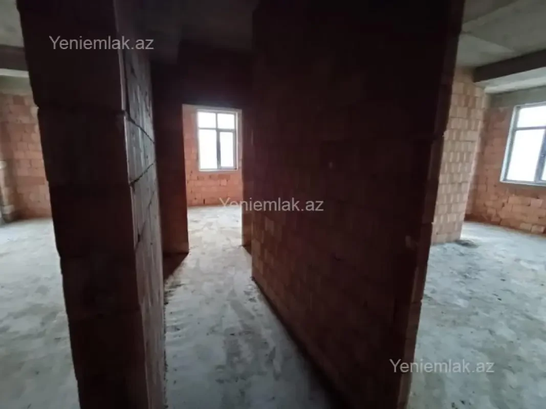 Satılır 3 otaqlı yeni tikili 120 m²