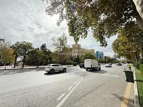 Satılır 2 otaqlı köhnə tikili 51 m² — Bakı, Səbail 2 otaq 51.00 m²