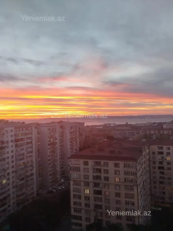 Satılır 3 otaqlı yeni tikili 110 m²