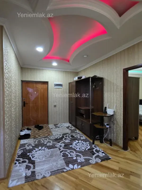 Satılır 3 otaqlı köhnə tikili 90 m²