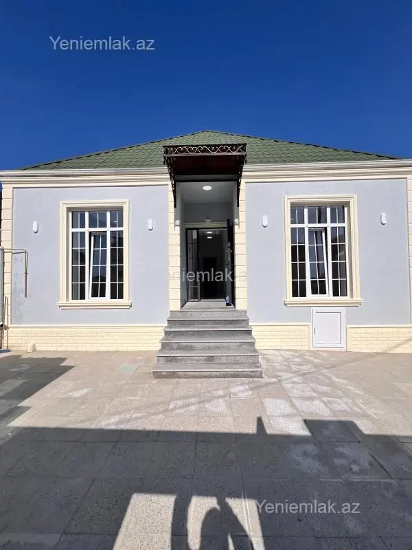 Satılır 4 otaqlı həyət evi 100 m²