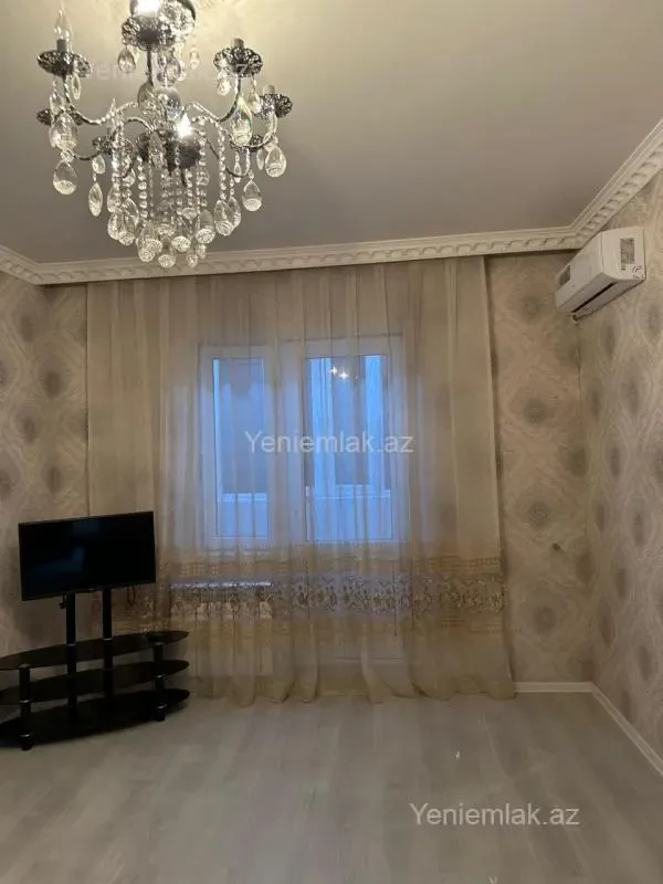 Satılır 2 otaqlı köhnə tikili 45 m²