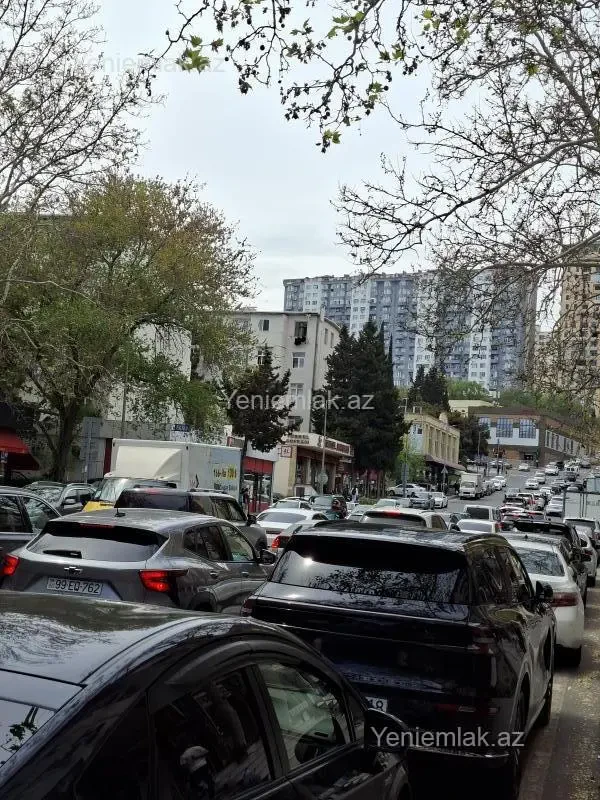 Satılır 2 otaqlı köhnə tikili 47 m²