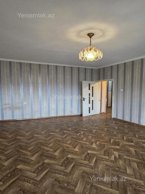 Satılır 3 otaqlı köhnə tikili 75 m²