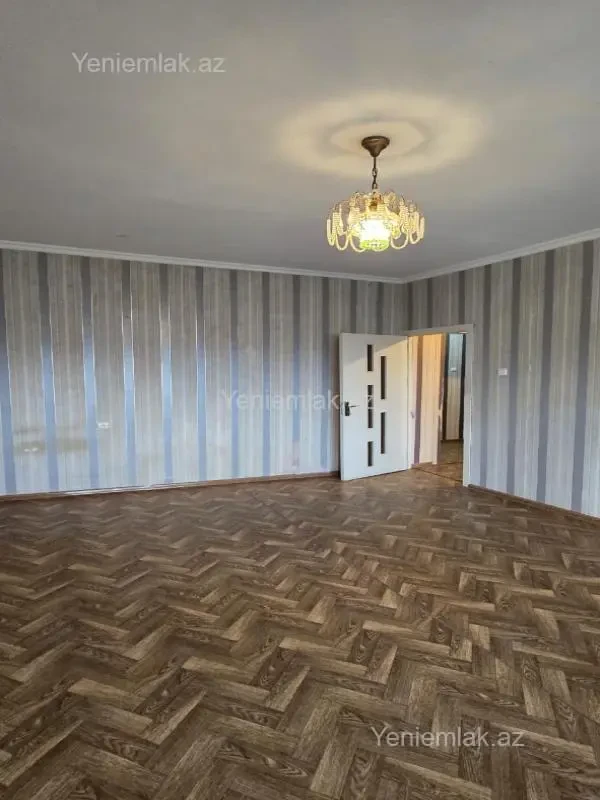 Satılır 3 otaqlı köhnə tikili 75 m²