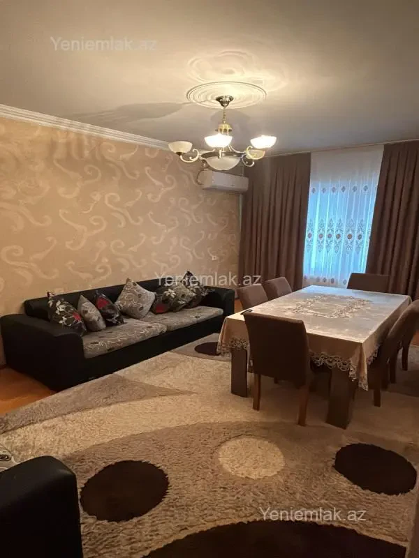 Satılır 3 otaqlı köhnə tikili 90 m²
