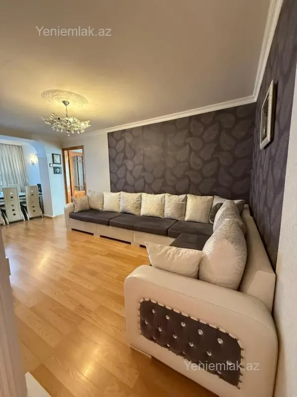 Satılır 2 otaqlı köhnə tikili 50 m²
