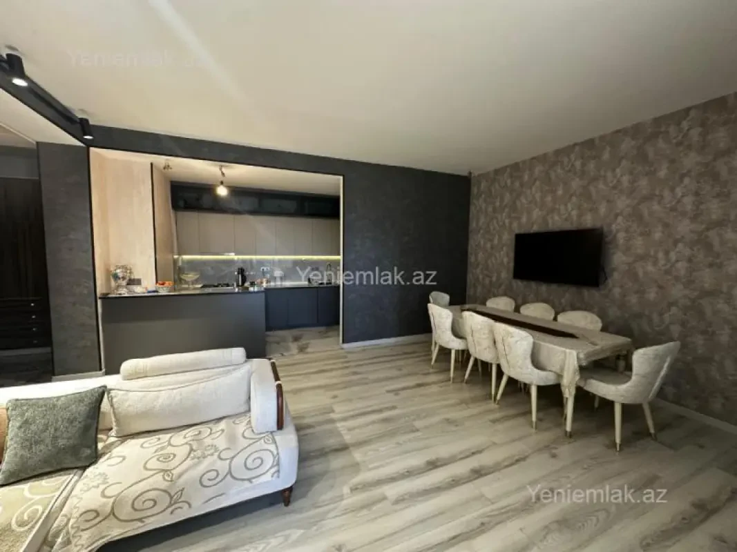 Satılır 3 otaqlı yeni tikili 85 m²