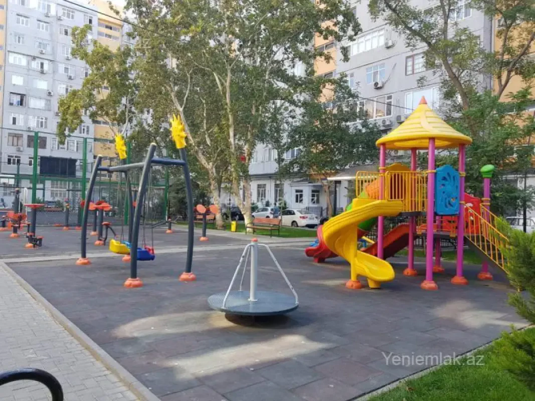 Satılır 2 otaqlı köhnə tikili 44 m²