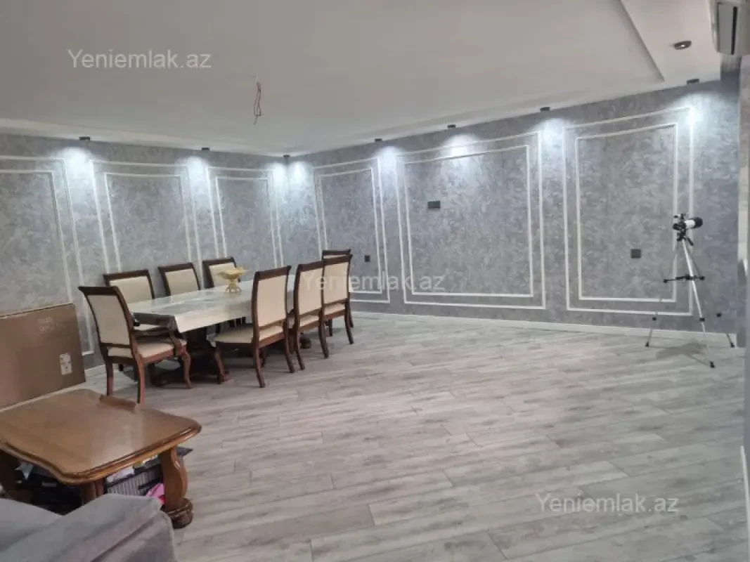 Satılır 5 otaqlı köhnə tikili 120 m²
