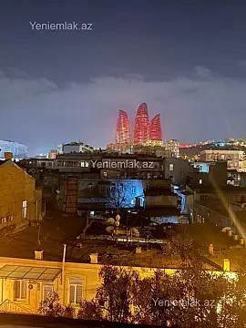 Satılır 3 otaqlı köhnə tikili 100 m² — Bakı, Səbail 3 otaq 100.00 m²