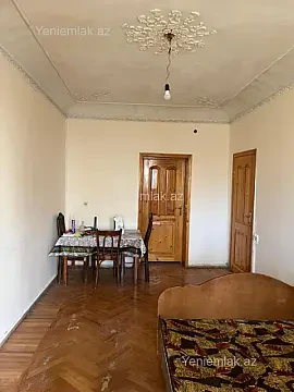 Satılır 3 otaqlı köhnə tikili 65 m² — Bakı, Nizami 3 otaq 65.00 m²