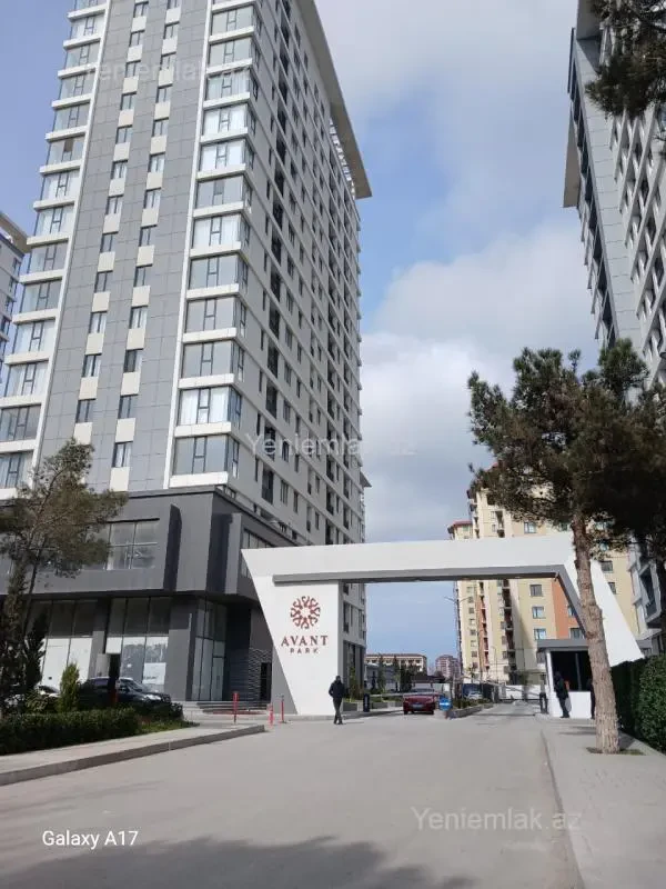 Satılır 3 otaqlı yeni tikili 75 m²