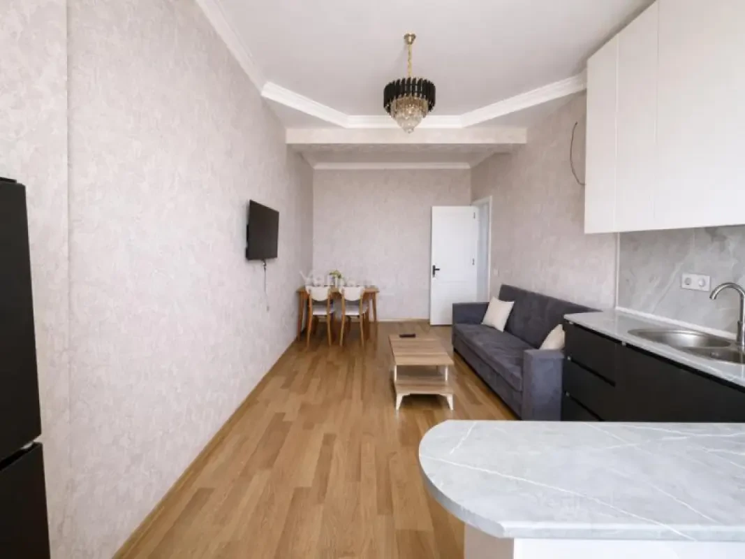 Satılır 2 otaqlı yeni tikili 60 m²