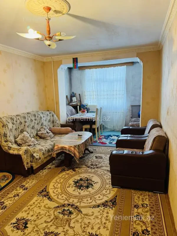 Satılır 2 otaqlı köhnə tikili 50 m²