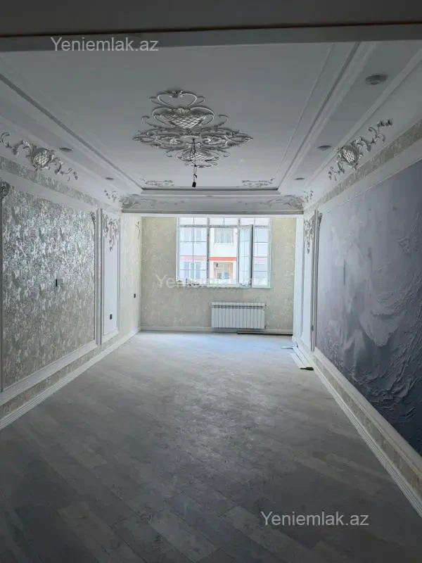 Satılır 3 otaqlı köhnə tikili 100 m²