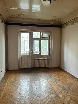 Satılır 3 otaqlı köhnə tikili 80 m² — Bakı, Nizami 3 otaq 80.00 m²