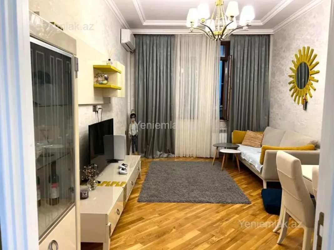 Satılır 3 otaqlı yeni tikili 100 m²