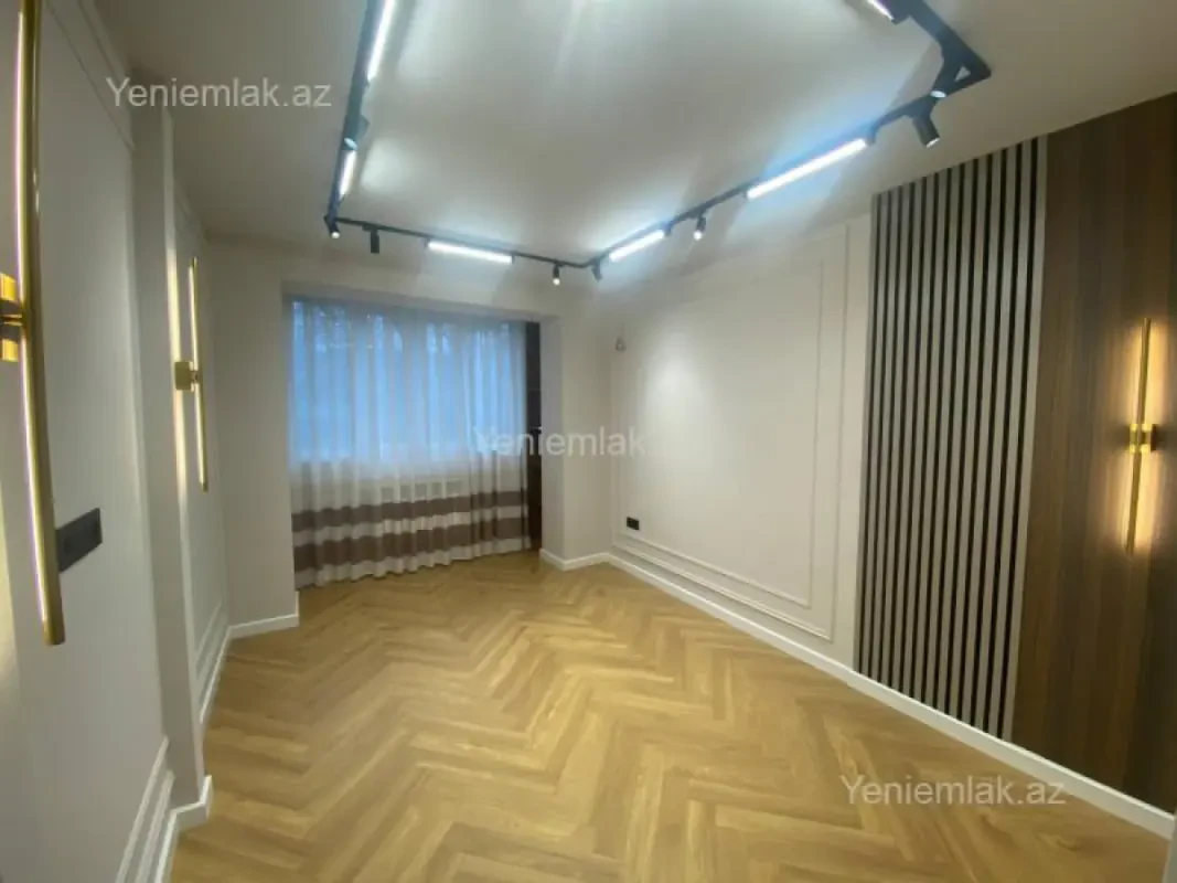 Satılır 2 otaqlı köhnə tikili 45 m²