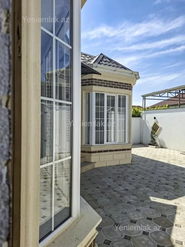 Satılır 4 otaqlı həyət evi 100 m²