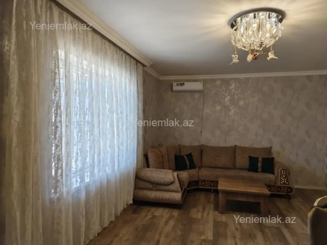 Satılır 3 otaqlı həyət evi 100 m²