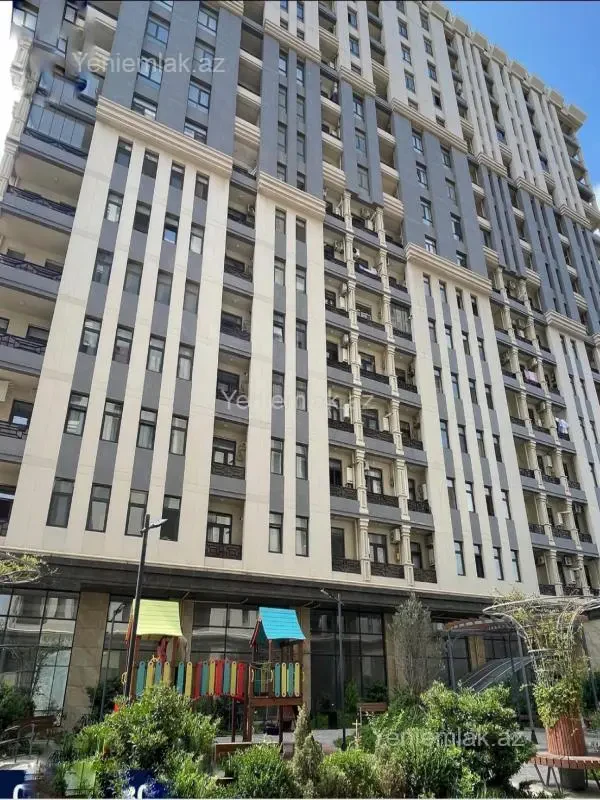 Satılır 3 otaqlı yeni tikili 125 m²