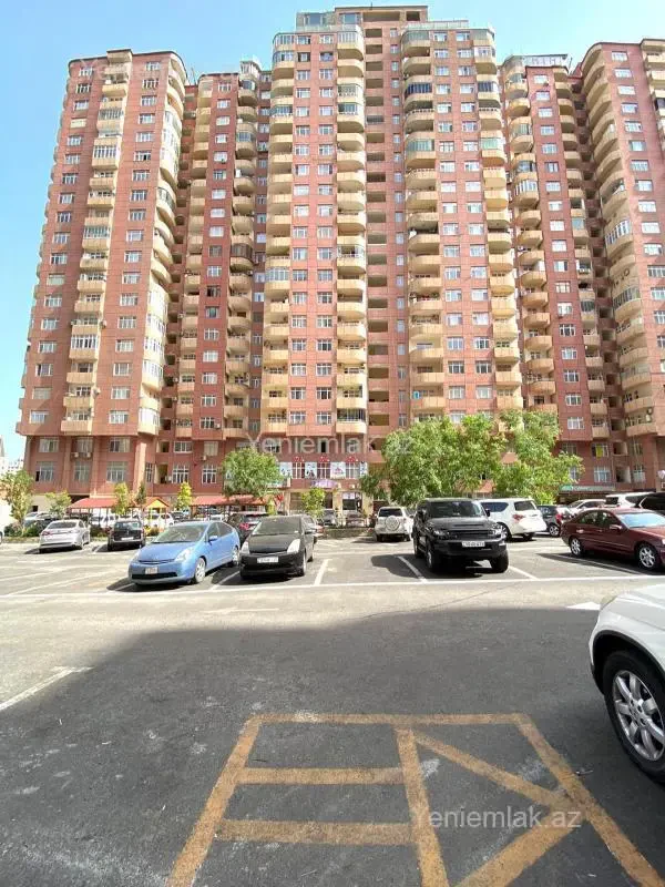 Satılır 4 otaqlı yeni tikili 198 m²