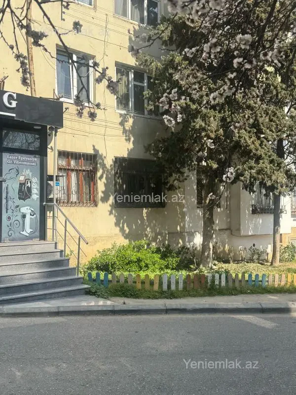 Satılır 3 otaqlı köhnə tikili 65 m²