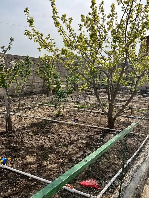 Satılır 4 otaqlı həyət evi 160 m²