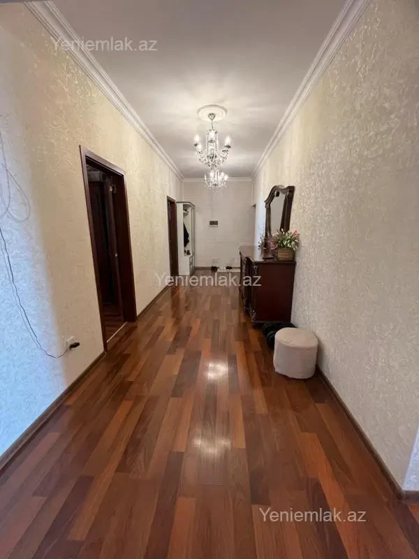 Satılır 3 otaqlı yeni tikili 114 m²