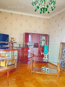 Satılır 3 otaqlı köhnə tikili 90 m² — Bakı, Binəqədi 3 otaq 90.00 m²