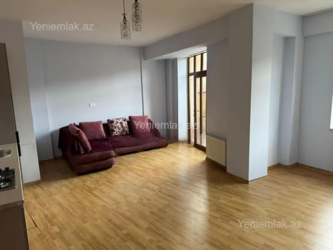 Satılır 3 otaqlı yeni tikili 125 m²