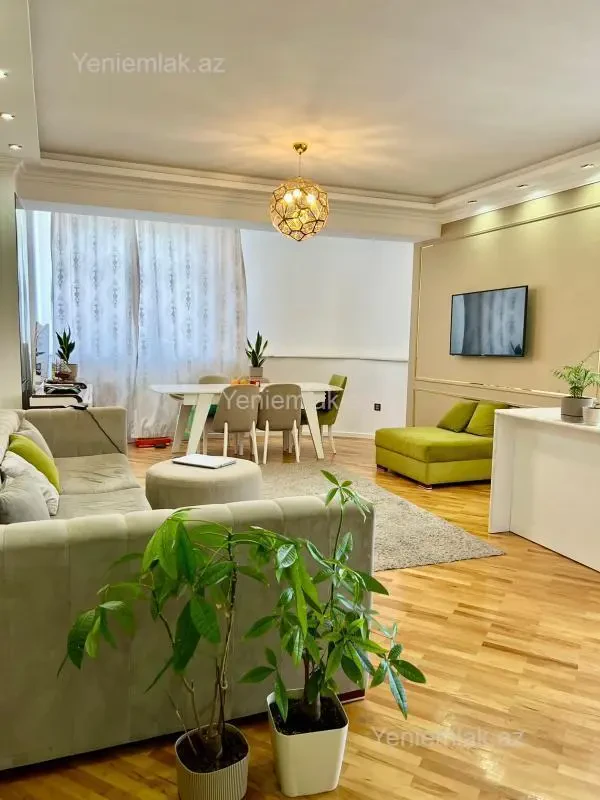 Satılır 3 otaqlı yeni tikili 97 m²
