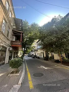 Satılır 4 otaqlı köhnə tikili 90 m² — Bakı, Nəsimi 4 otaq 90.00 m²