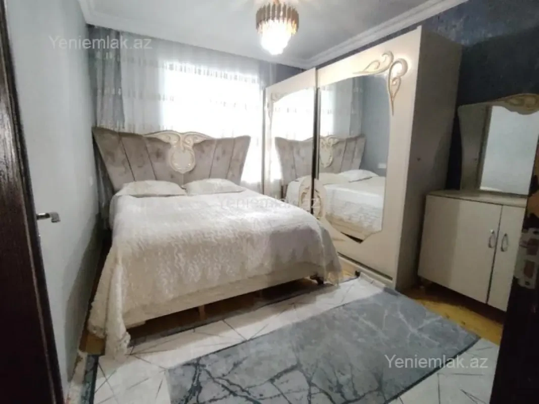 Satılır 3 otaqlı köhnə tikili 60 m²