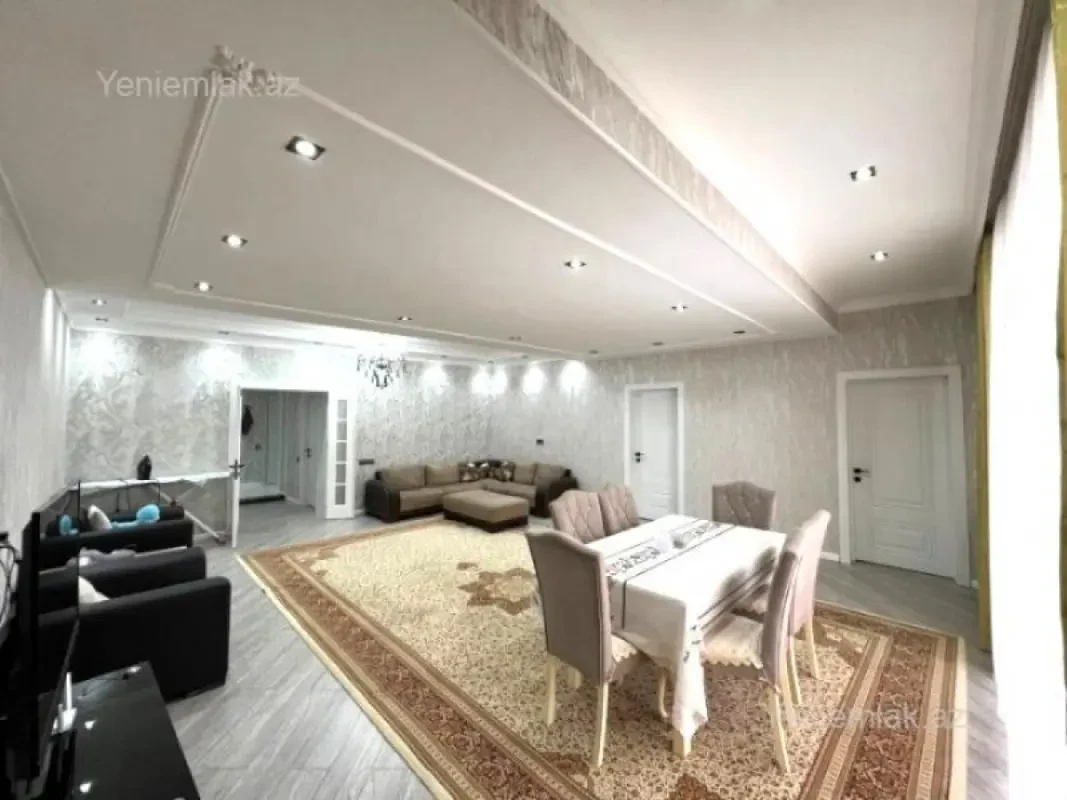 Satılır 3 otaqlı yeni tikili 150 m²