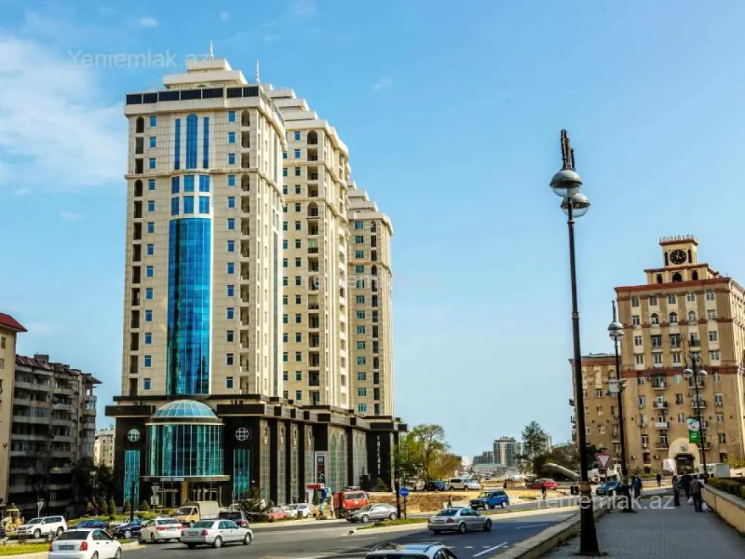 Satılır 4 otaqlı yeni tikili 216 m²