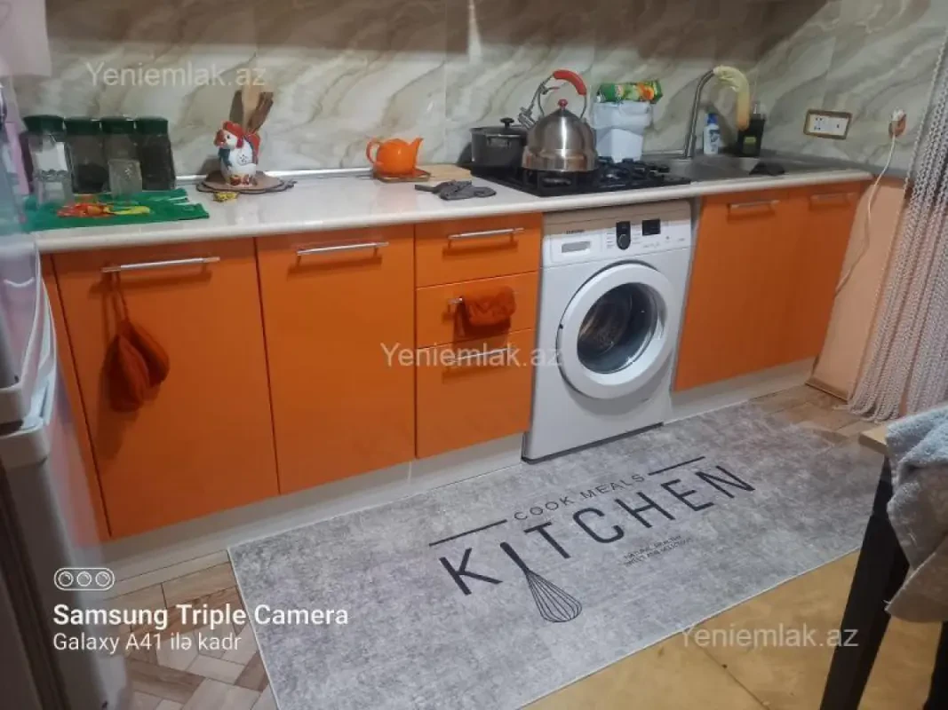 Satılır 4 otaqlı həyət evi 200 m²