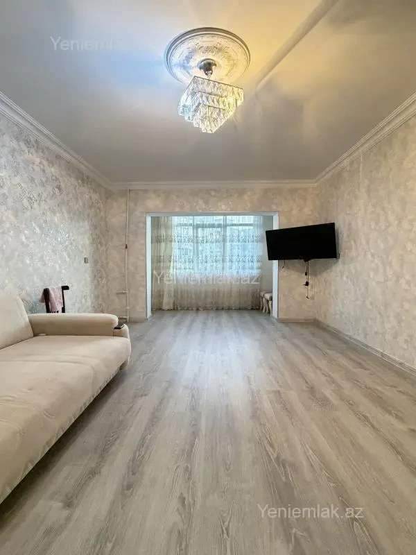 Satılır 3 otaqlı köhnə tikili 70 m²