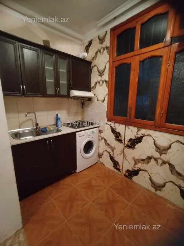 Satılır 2 otaqlı köhnə tikili 34 m²