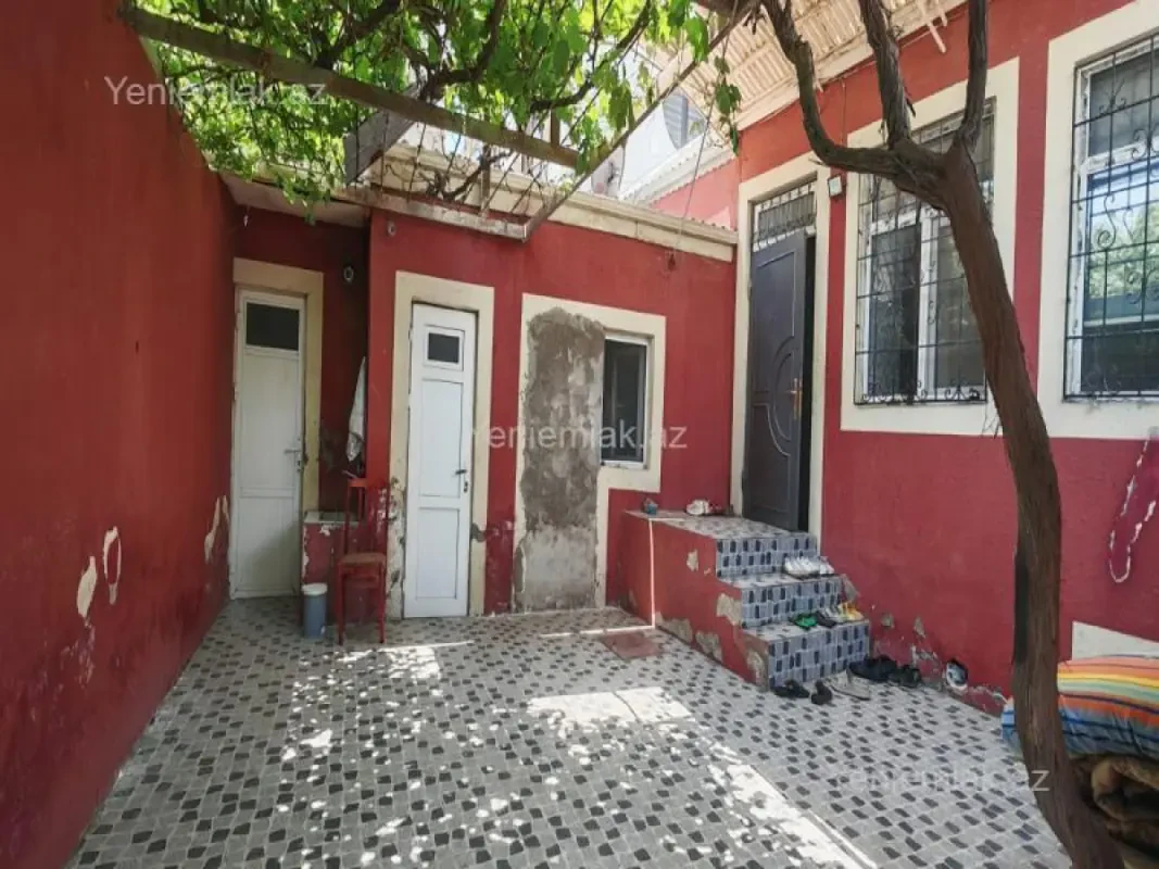 Satılır 4 otaqlı həyət evi 80 m²