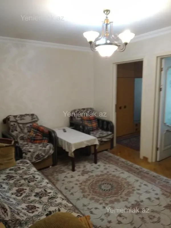 Satılır 2 otaqlı köhnə tikili 45 m²