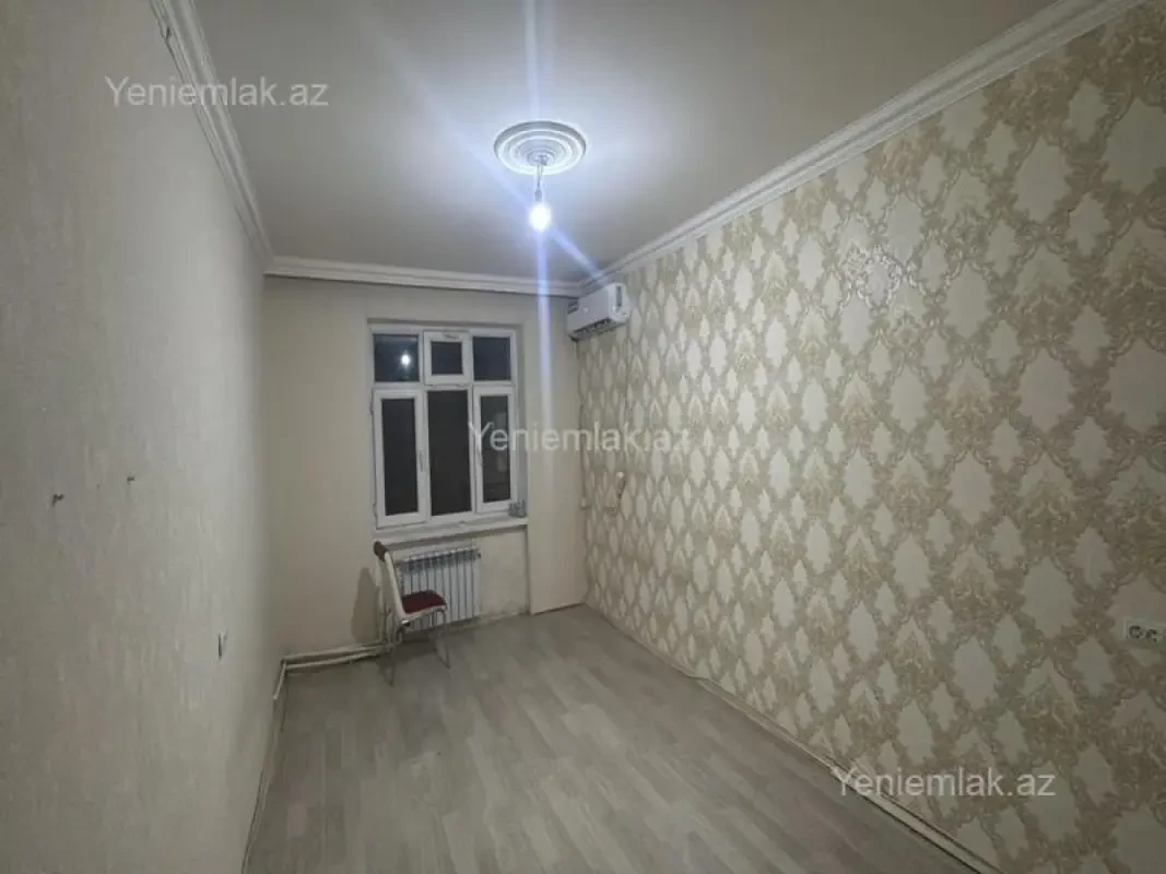 Satılır 3 otaqlı köhnə tikili 85 m²