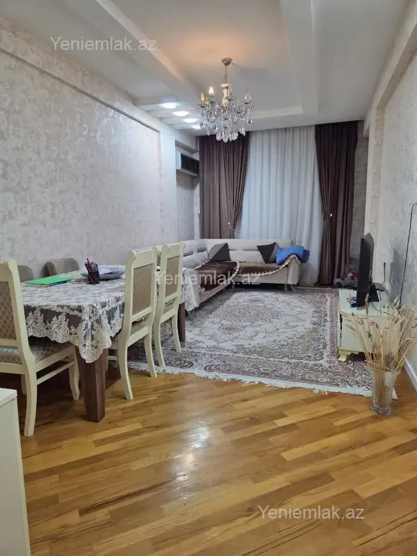 Satılır 3 otaqlı yeni tikili 110 m²