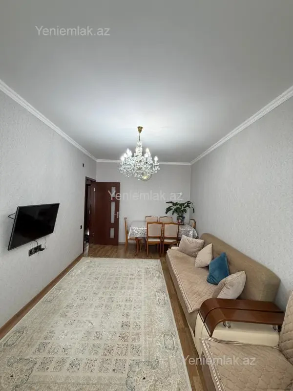Satılır 2 otaqlı köhnə tikili 60 m²